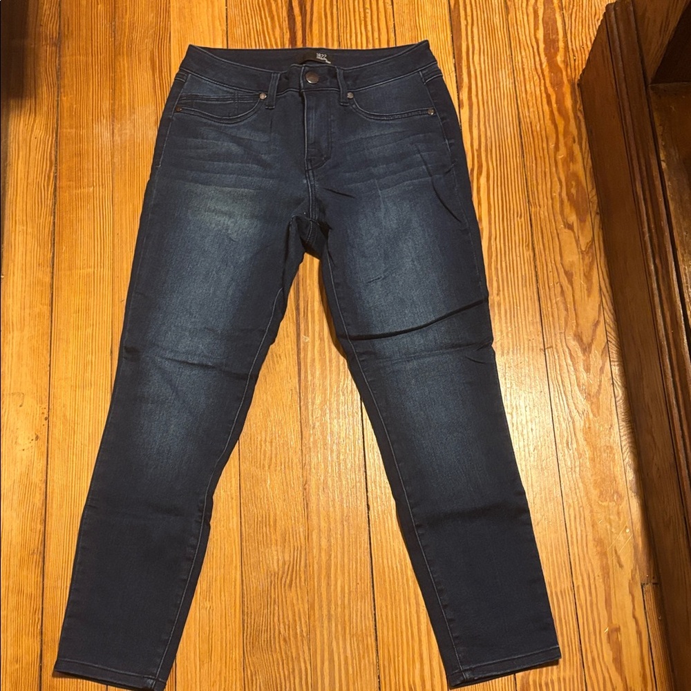 1822 Denim Women's Skinny Jeans in Dark Blue